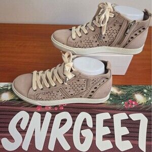 Steve Madden Laser Cut Zippered Suede Tan Woman's Mid Top Sneakers Sz 7 NWD
